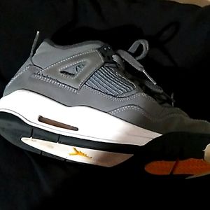 Jordan 4 air retros